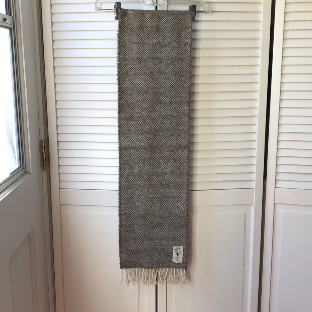 FLOCK ENGLAND Herringbone Wool Scarf